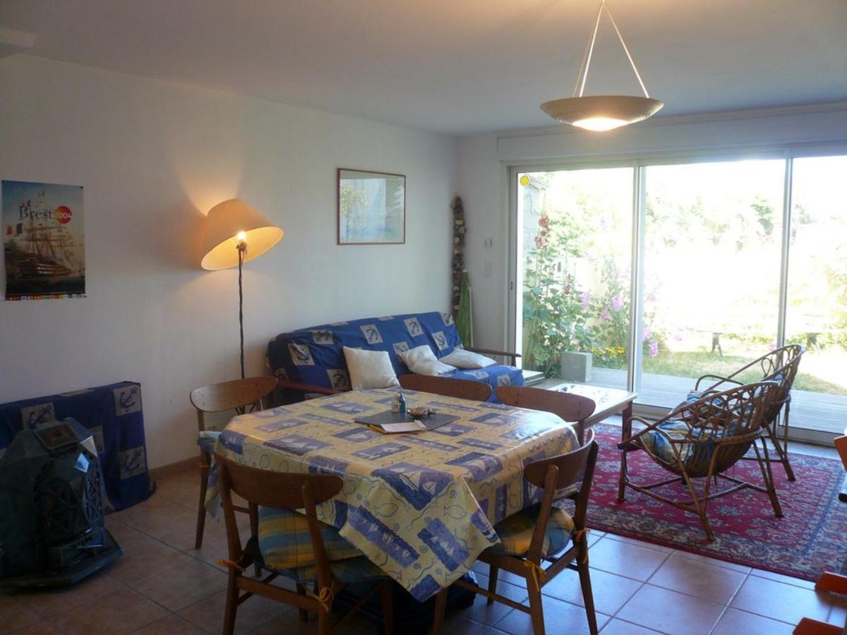 Maison Mitoyenne 3 Ch. Avec Jardin, Terrasse Et Poele A Bois, Proche Du Port De Sauzon, Animaux Ok - Fr-1-418-160 ภายนอก รูปภาพ